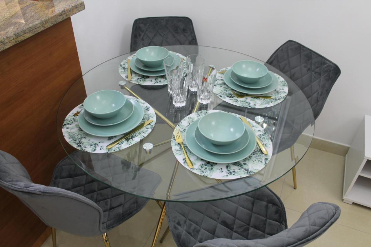 Newly Furnished One Bedroom Apartment Next To Metro & Beach In Marina Residence Dubai Eksteriør billede