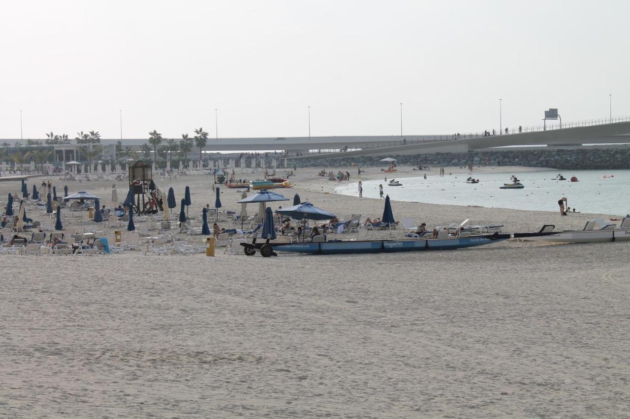 Newly Furnished One Bedroom Apartment Next To Metro & Beach In Marina Residence Dubai Eksteriør billede